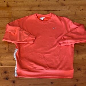 Nike Ladies Therma Fit Crew Neck